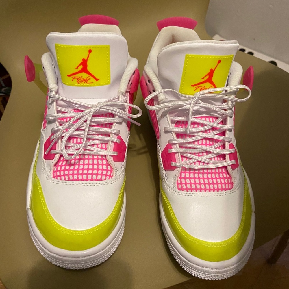 Air Jordan 4 retro